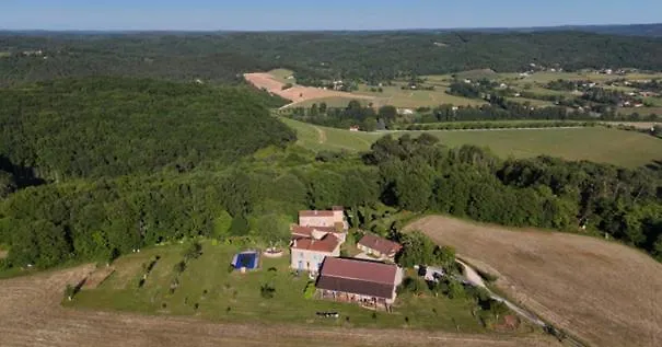 Dom wakacyjny Corps De Ferme - 2 Maisons, Piscine Et Vue Prayssac