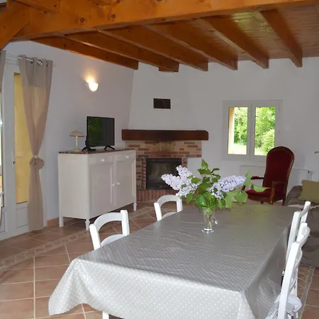 Hébergement de vacances Corps De Ferme - 2 Maisons, Piscine Et Vue