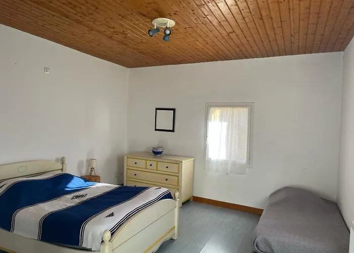 בית נופש Corps De Ferme - 2 Maisons, Piscine Et Vue Prayssac