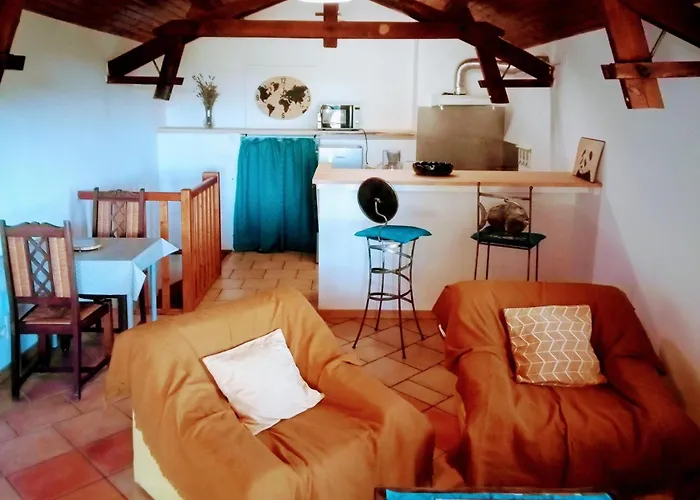 בית נופש Corps De Ferme - 2 Maisons, Piscine Et Vue Prayssac